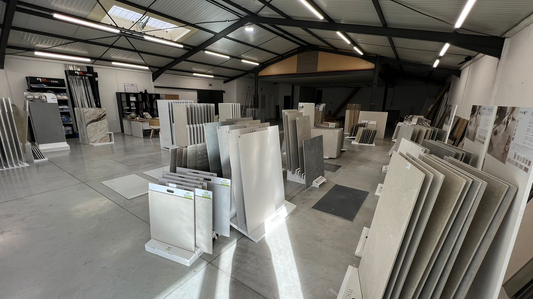 Showroom Carrelage Pro 3